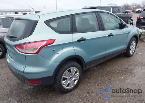 2013 Ford Escape S z USA, uszkodzony, nr VIN 1FMCU0F76DUA19653